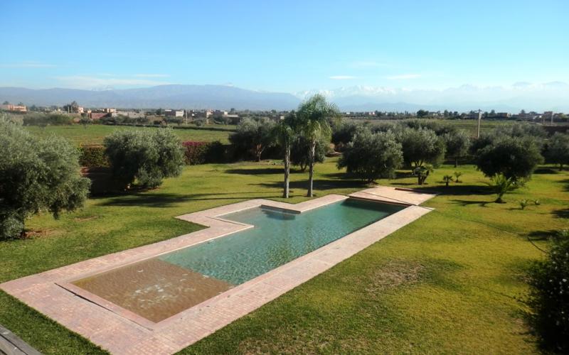 Une très belle villa à vendre en plein pied route de ourika