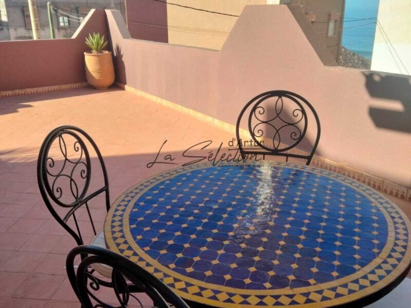 Charmante maison meublée à vendre à Mireleft Agadir