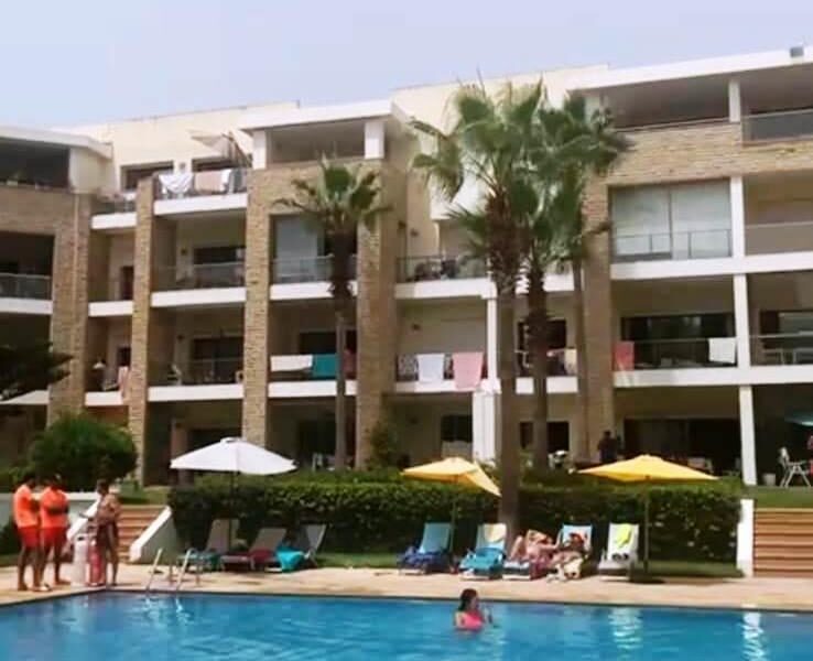 Appartement Moderne Dans Résidence Fermée avec Piscine à Rabat