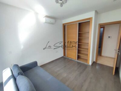 Grand appartement 139m² à Louer