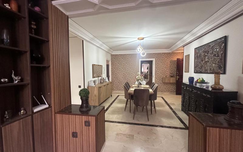 magnifique appartement a vendre meublé, situé sur le prestigieux Boulevard Hassan II à Marrakech