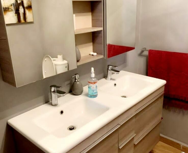 Vente bel appartement traversant au Quartier Val Fleuri