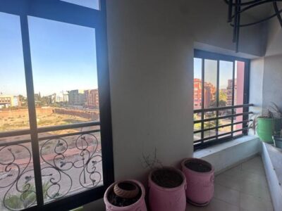 Appartement Spacieux avec Terrasse et Piscine à Vendre – Boulevard Mohammed