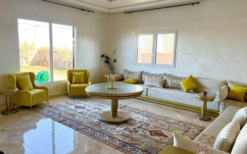 PROMO IMMO MARRAKECH a le plaisir de vous présenter une villa Deluxe moderne, située sur la Route d'Agafay