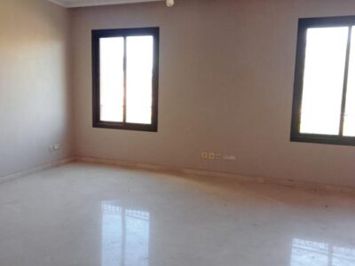 APPARTEMENT DE 03 PIECES. Superficie : 88m² a vendre Palmier