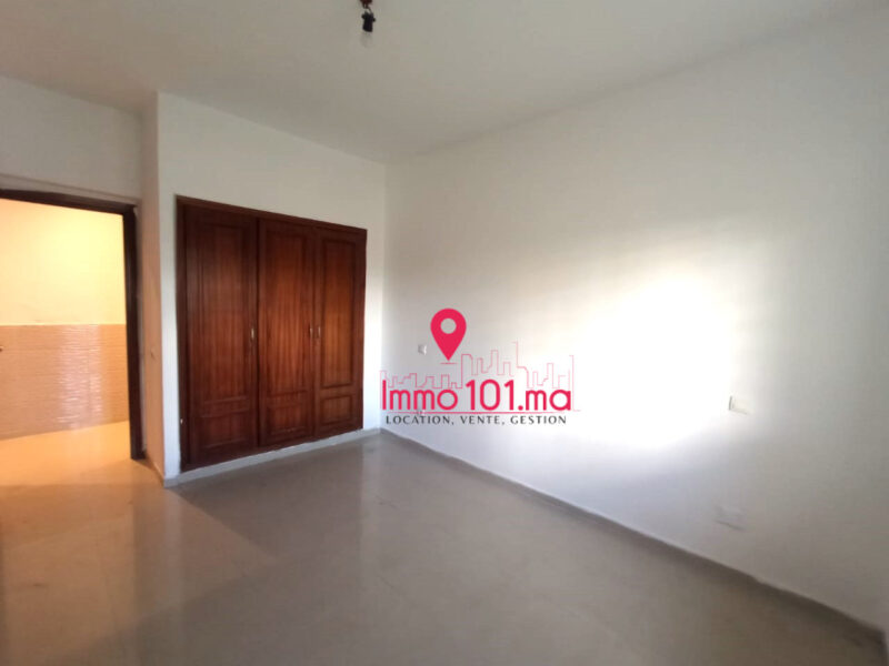 Immo 101 vous propose à la vente un appartement à Oulad Mtaa. Tamara