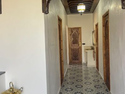 Villa tradizionale per affitto vacanze con piscina e uliveto a 20 km da Marrakech -Wi-Fi, camino e comfort