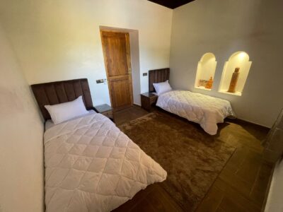 Villa tradizionale per affitto vacanze con piscina e uliveto a 20 km da Marrakech -Wi-Fi, camino e comfort