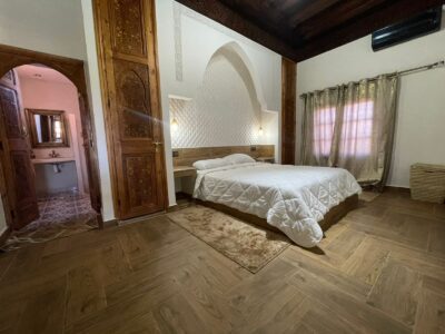 Villa tradizionale per affitto vacanze con piscina e uliveto a 20 km da Marrakech -Wi-Fi, camino e comfort